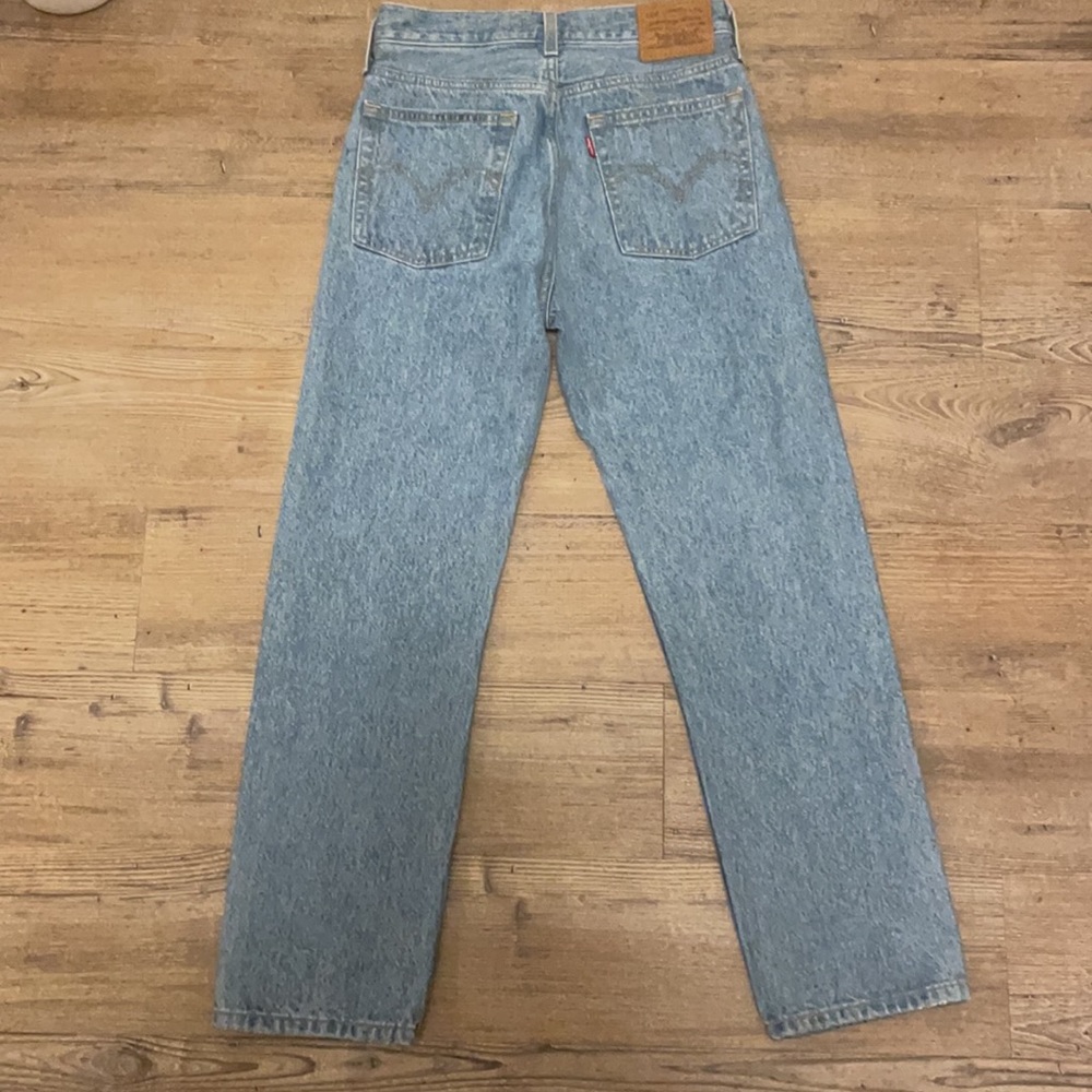 Levi’s - Picture 2 of 2